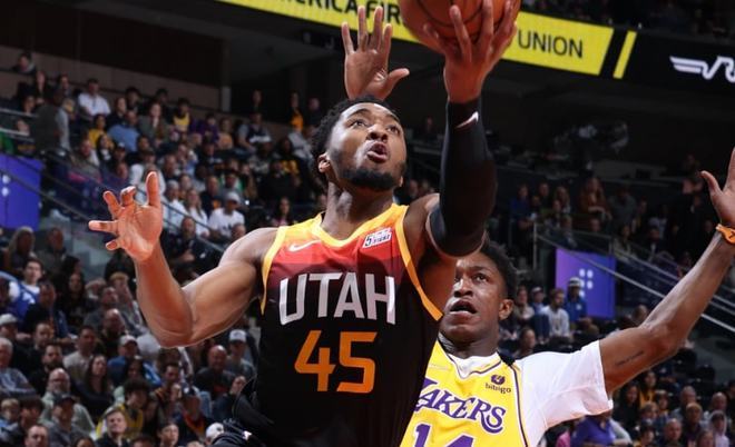  湖人惨败国王跌出附加赛区  